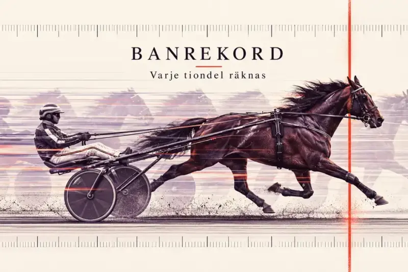 Grafisk illustration av en travhäst med sulky och kusk som passerar en röd mållinje, med tidmarkeringar och texten ”Banrekord – Varje tiondel räknas”.